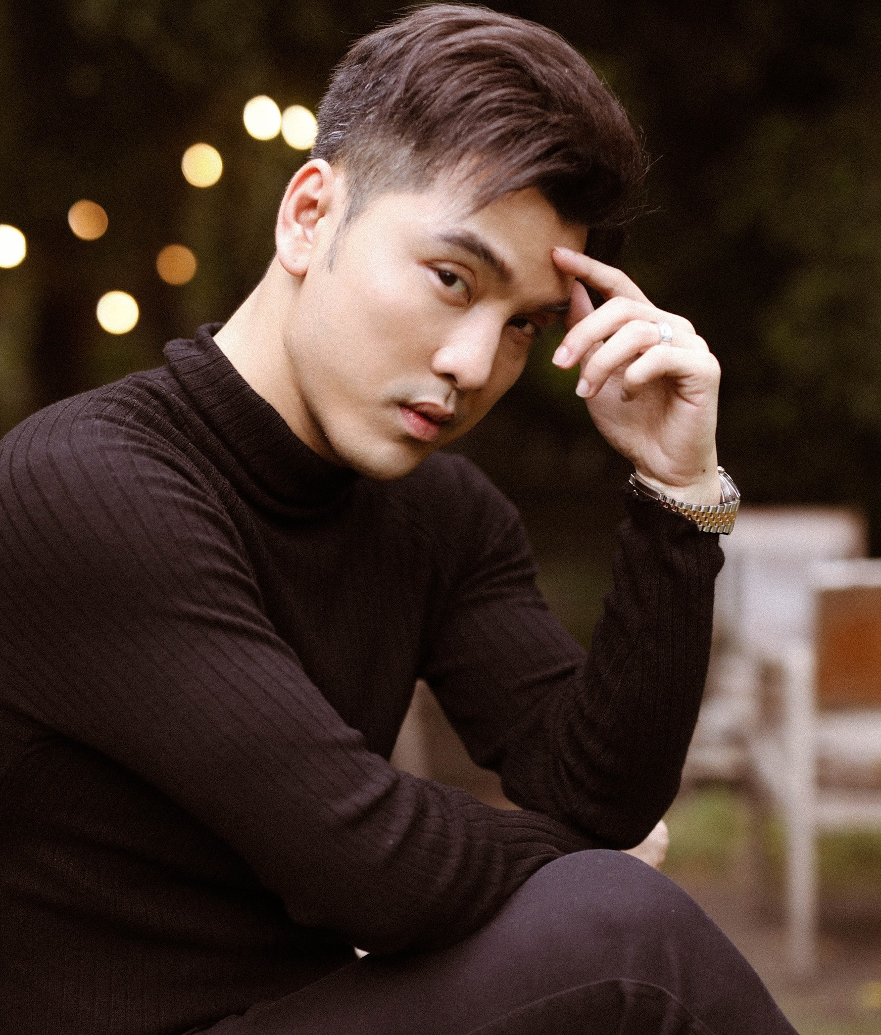 Ưng Hoàng Phúc đáp trả khi bị mỉa mai việc đi từ thiện