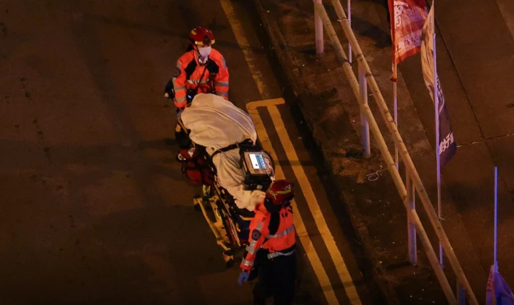 Ít nhất 44 người chết, gần 300 người mất tích trong vụ hỏa hoạn. (Ảnh: Reuters)