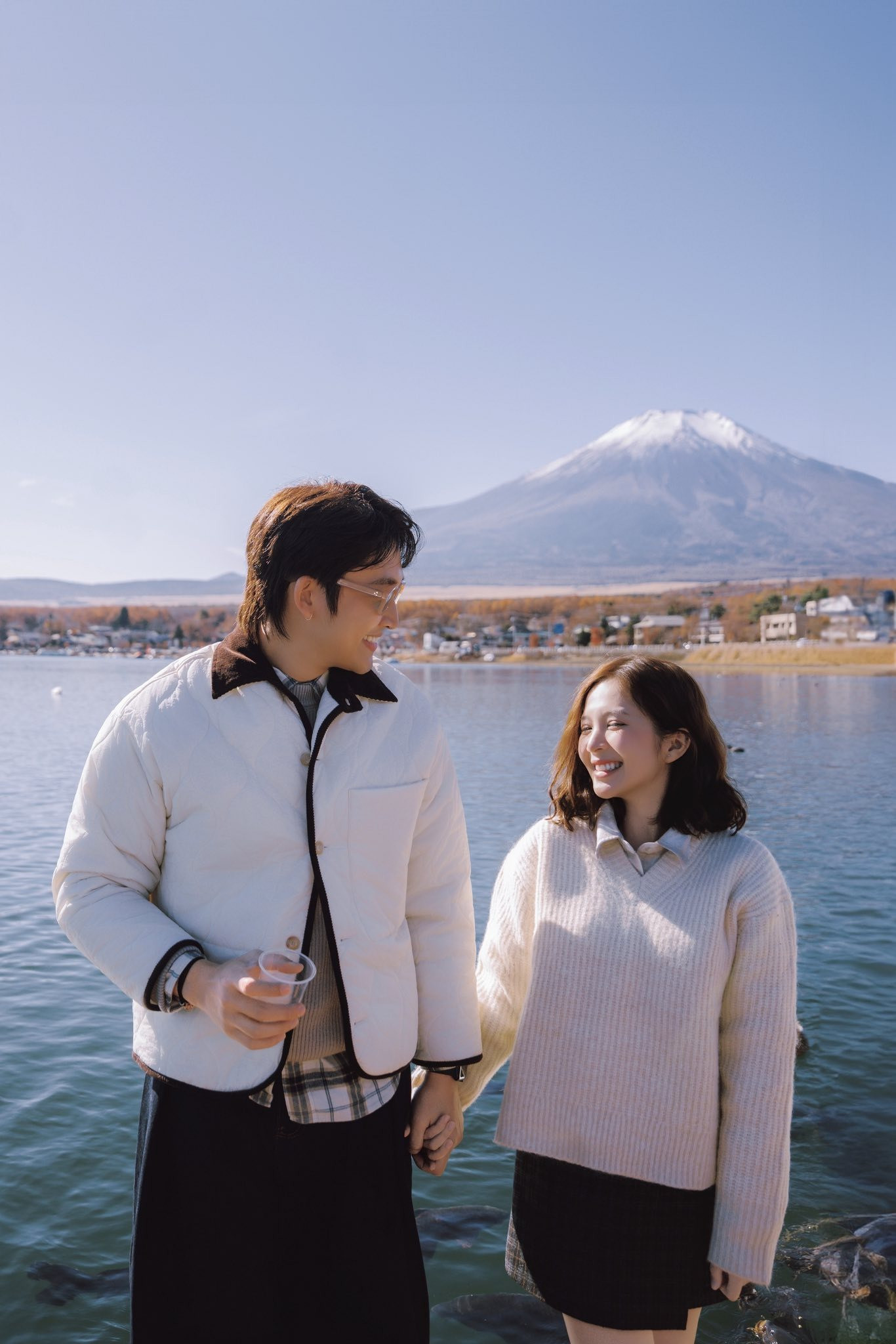 Đình Tú Ngọc Huyền hé lộ địa điểm trăng mật tung bộ ảnh đẹp như ngôn tình