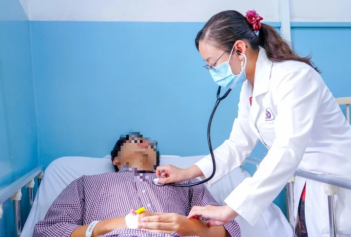 Hơn 300 người tại TP.HCM đã phải nhập viện vì ngộ độc sau khi ăn bánh mì. (Ảnh: Đ.V)