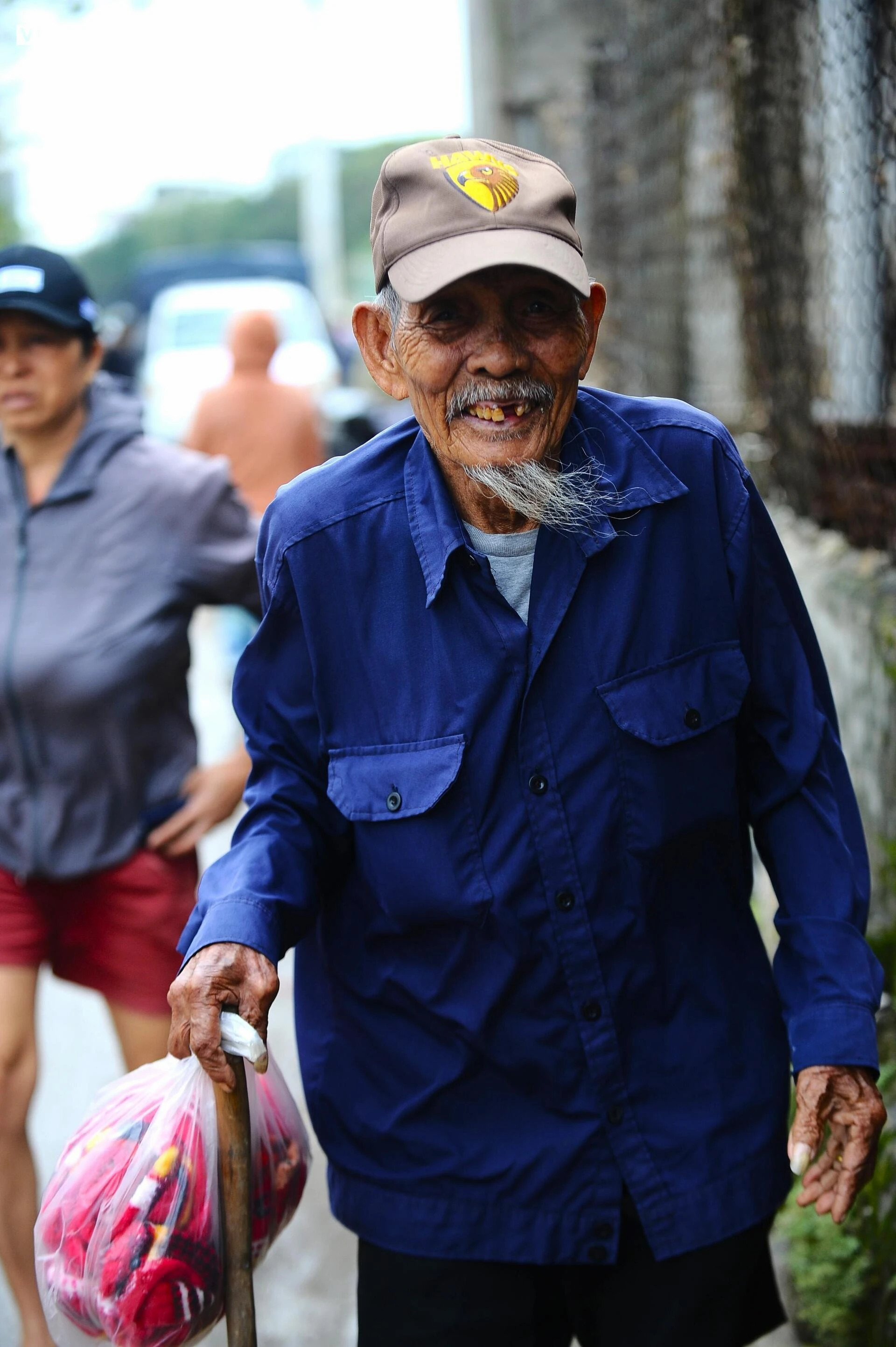Khung cảnh hoang tàn, nhếch nhác tại vùng trũng nhất ở Tuy Hòa sau lũ dữ - 9