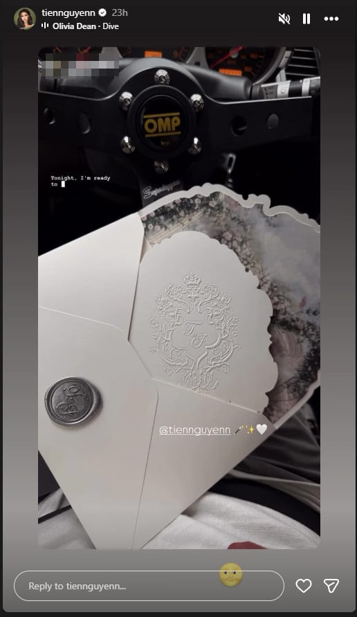 Phản ứng bất ngờ của Tiên Nguyễn khi bạn bè để lộ thông tin về đám cưới