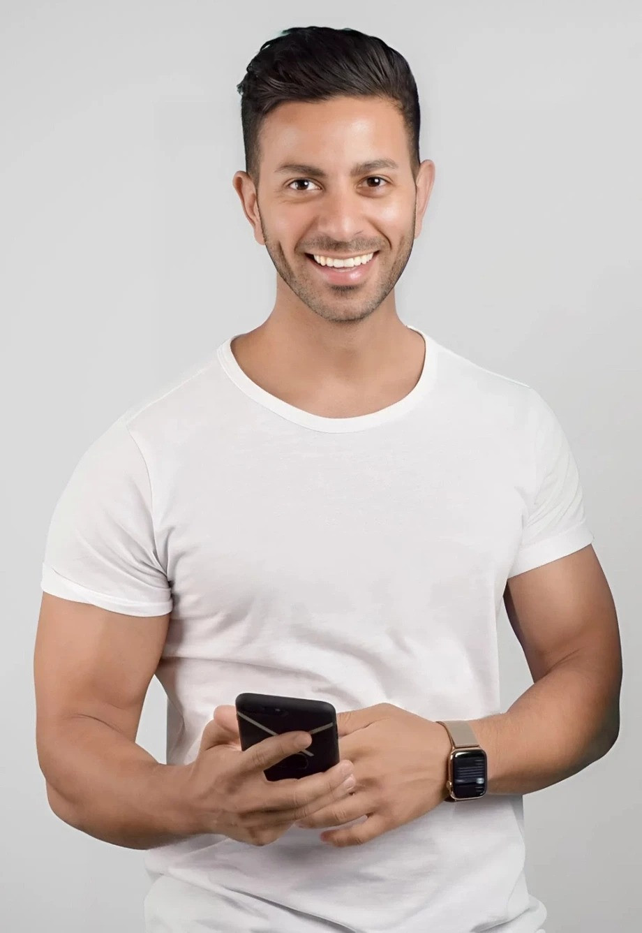 Hôn phu của Tiên Nguyễn chính thức lộ diện ngoại hình đời thật gây sốt