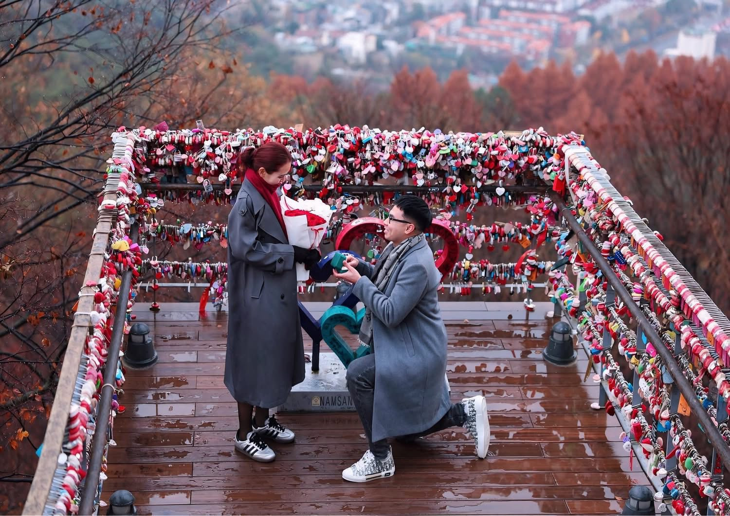 MC nổi tiếng VTV khoe được cầu hôn ở Hàn Quốc thân thế nhà trai gây bất ngờ