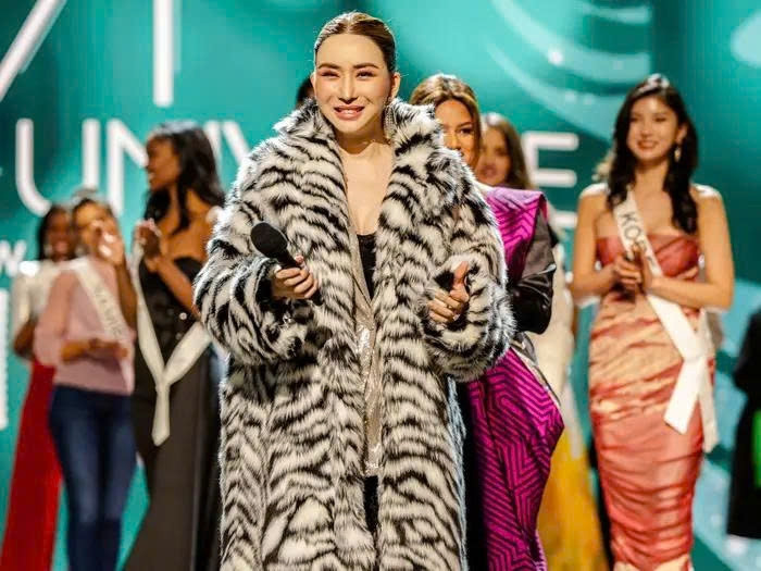 17 be boi lon nhat trong lich su miss universe hinh anh 16