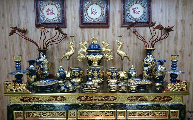 Bàn thờ gia tiên có mấy bát hương mới đúng? - Ảnh 2.