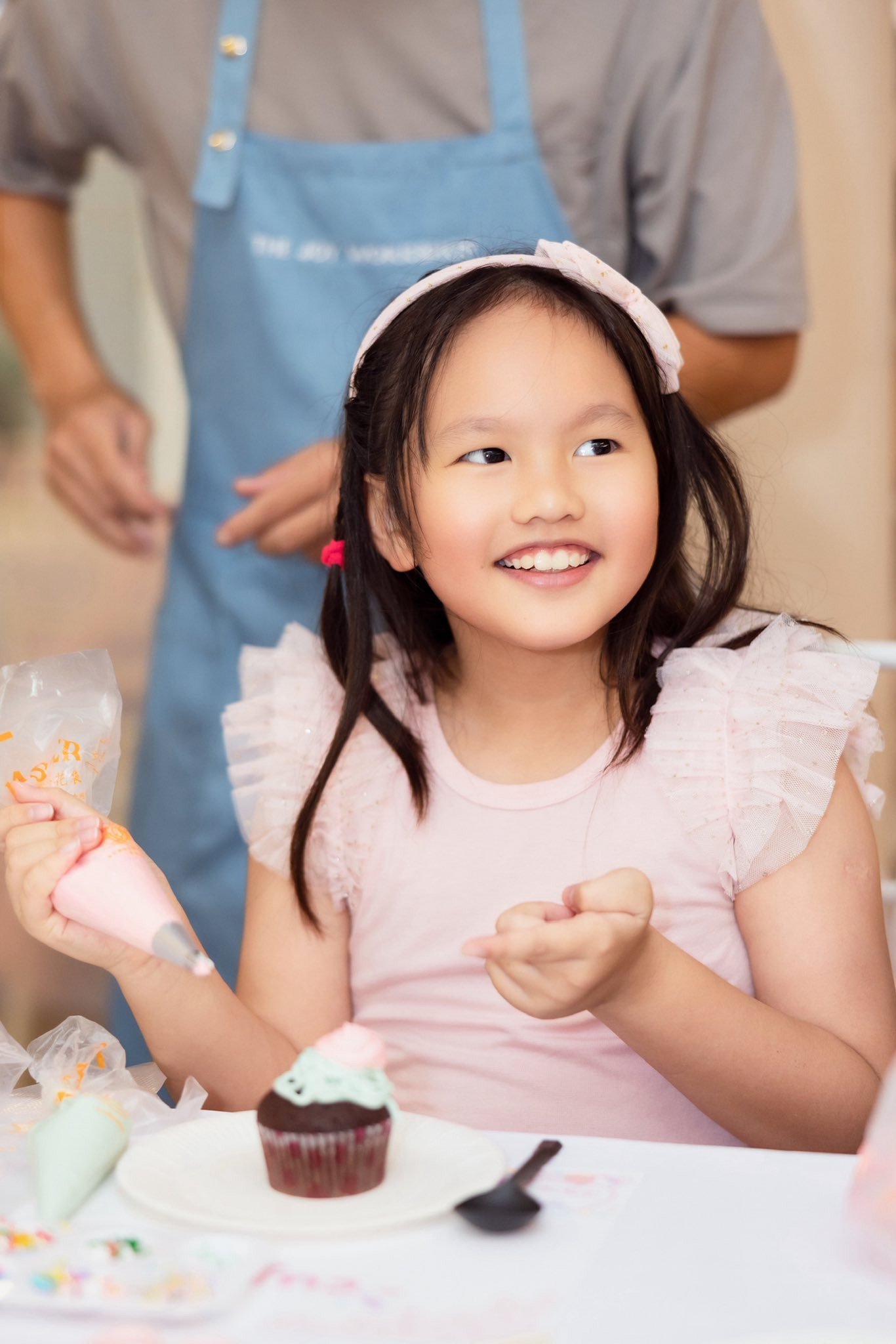 Con gái Phan Như Thảo: 9 tuổi xinh xắn như công chúa - Ảnh 2.