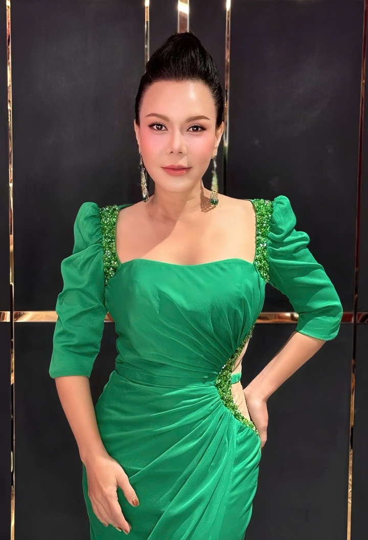 Việt Hương được mệnh danh là