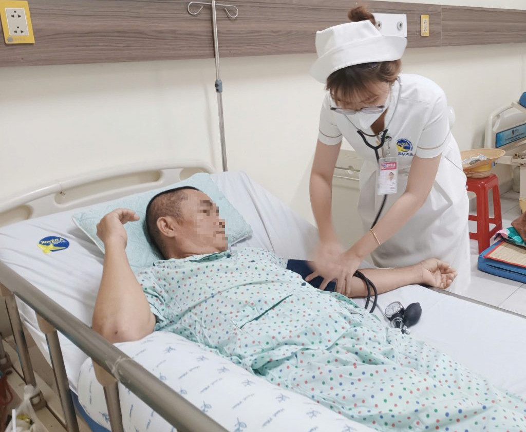 Liên tiếp 3 người đàn ông phát hiện phình mạch máu não: Dấu hiệu nguy hiểm nhưng nhiều người Việt bỏ qua - Ảnh 2.