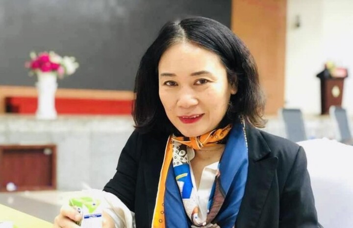 MC Tạ Bích Loan.