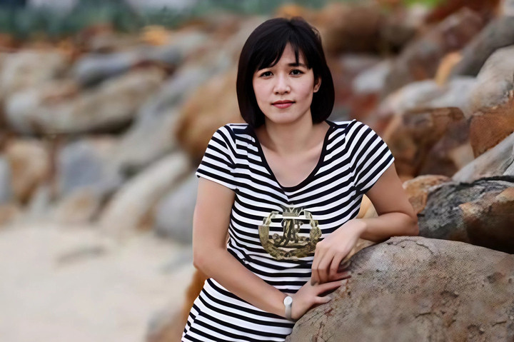 Hình ảnh hiếm hoi của Vân Dung.