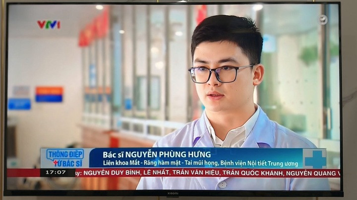 Cựu thí sinh Olympia khiến dân mạng 'lụi tim' khi xuất hiện với áo blouse trắng - 4