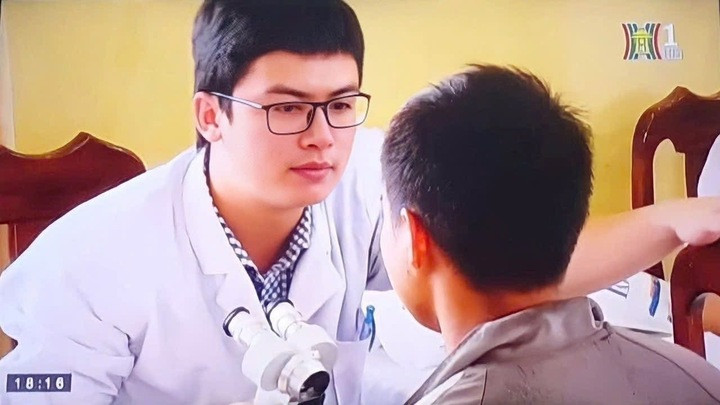 Cựu thí sinh Olympia khiến dân mạng 'lụi tim' khi xuất hiện với áo blouse trắng - 2