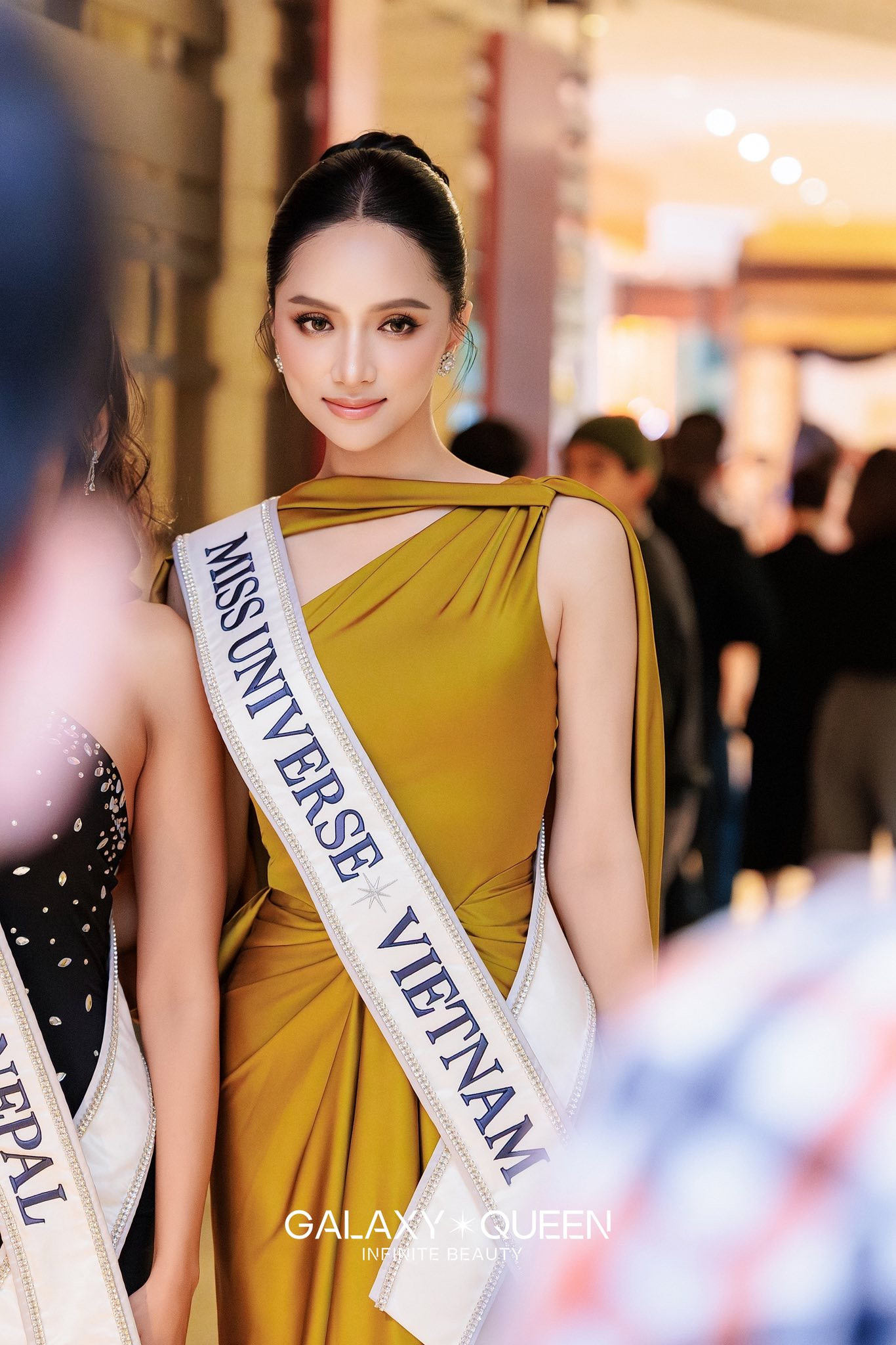 Gu thời trang ấn tượng của Hương Giang tại Miss Universe 2025 khiến fan trầm trồ - Ảnh 2.