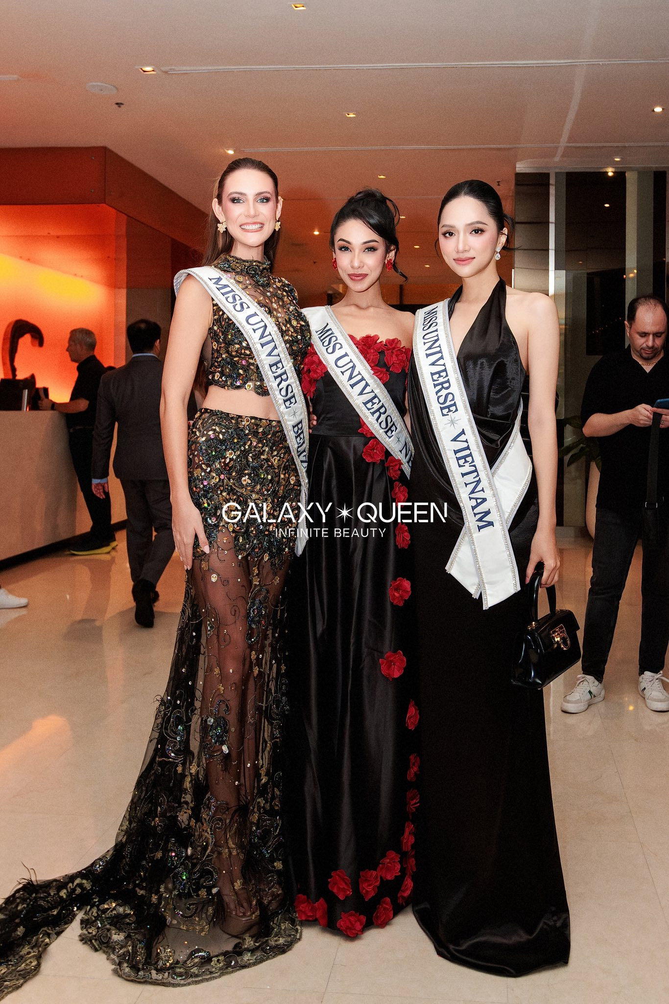 Gu thời trang ấn tượng của Hương Giang tại Miss Universe 2025 khiến fan trầm trồ - Ảnh 12.