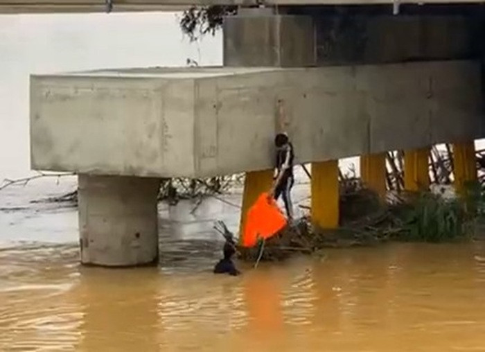 AQP254yQH8nvUazGFJjDSr55VT5dgYUJN 7RswksTm6 hjvi_JvB9goSALNMeZBwH_PX FdrPTXa_ZRi2rh qPanG5EQ416jQggTUjrRnM5E1KQ32w.00_00_05_24.Still002.jpg