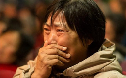 Vợ chồng nghỉ hưu được con trai tặng nhà nhưng khi đến nơi thì chết lặng - Ảnh 1.