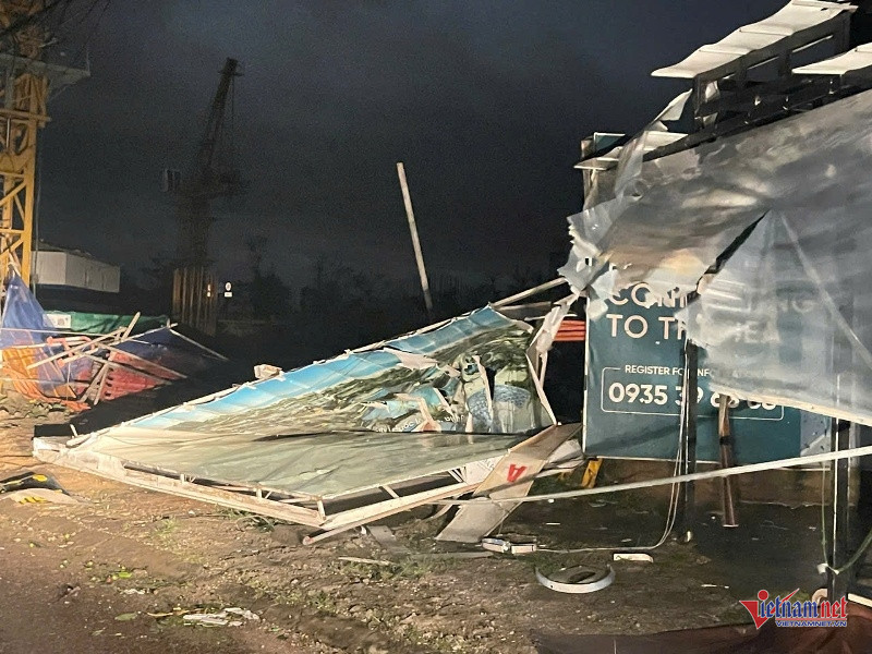 W-Tan hoang sau bão 9.jpg