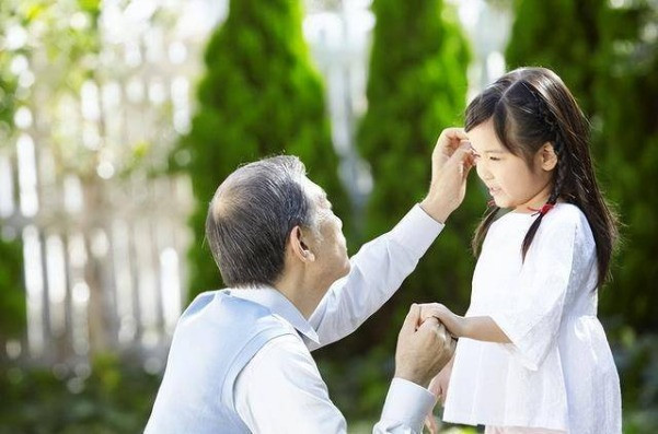 Con bị bắt nạt, mẹ chỉ biết hỏi 'Tại sao không phản kháng?' trong bất lực - Ảnh 1.