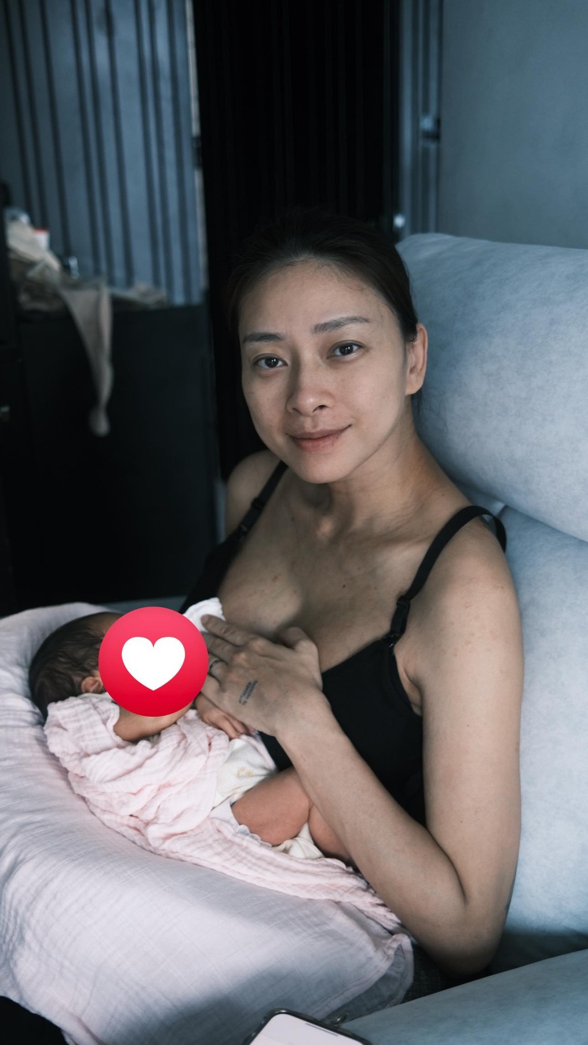 Ngô Thanh Vân hết lời khen ngợi chồng khẳng định Huy Trần là ông bố của năm