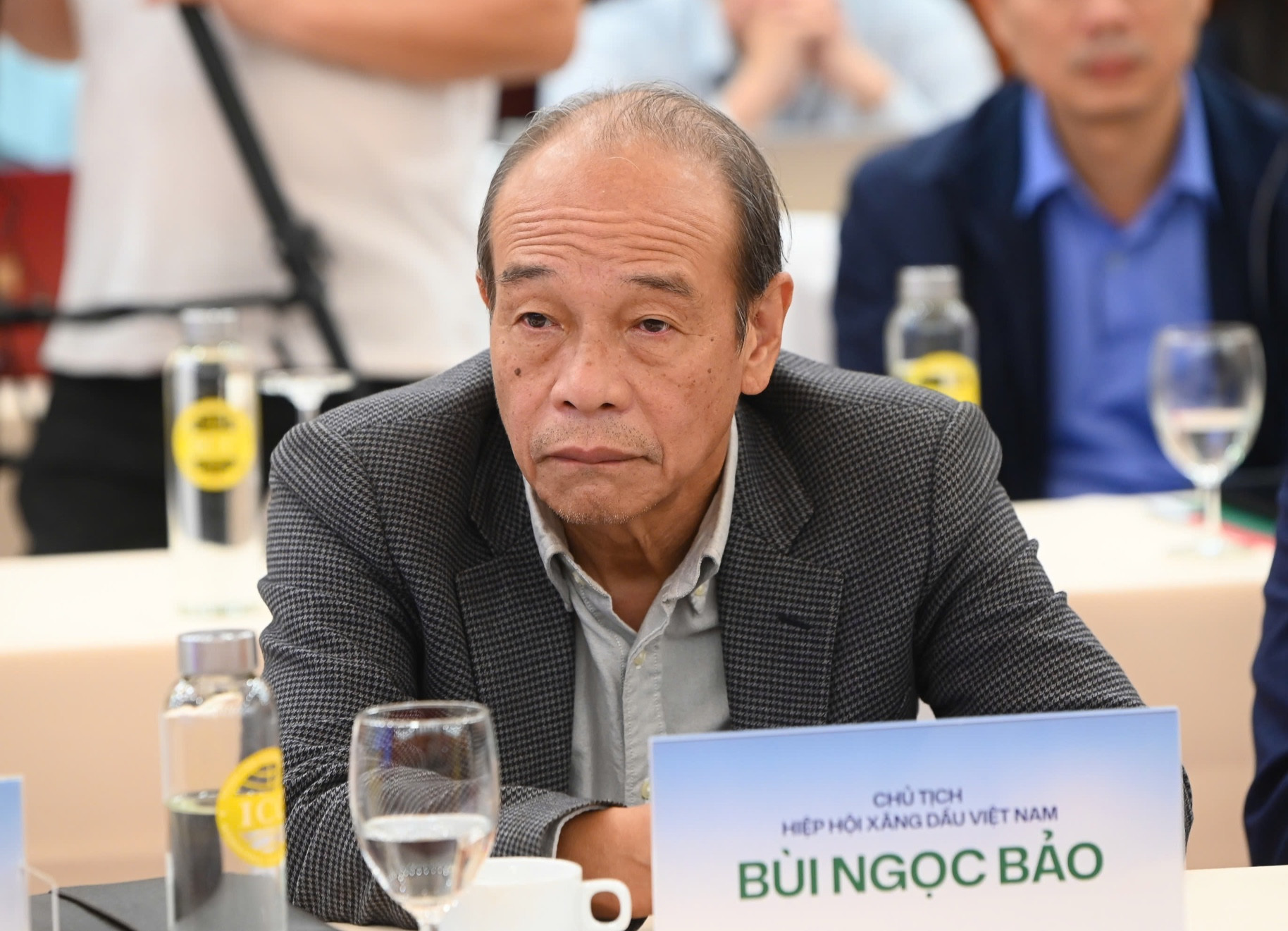 cấm xe xăng 1 .jpg