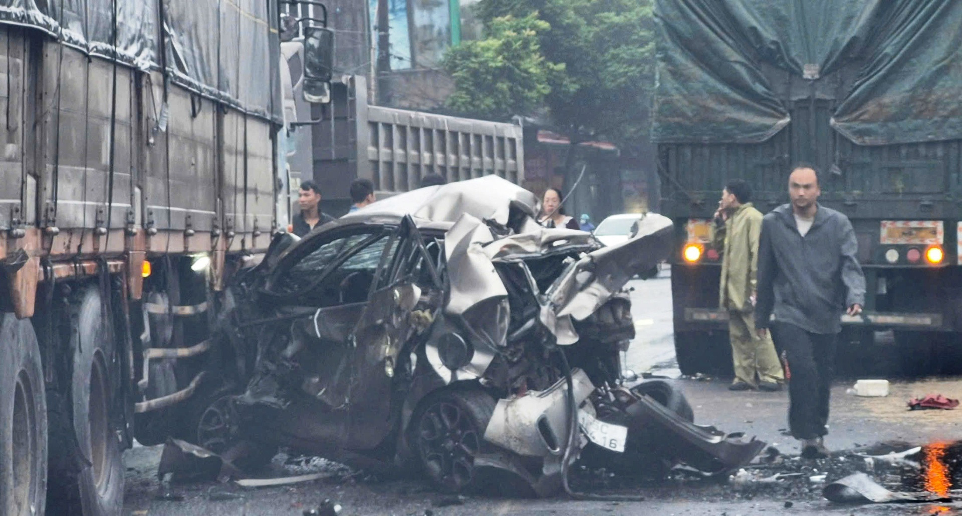 hien truong dam xe.jpeg