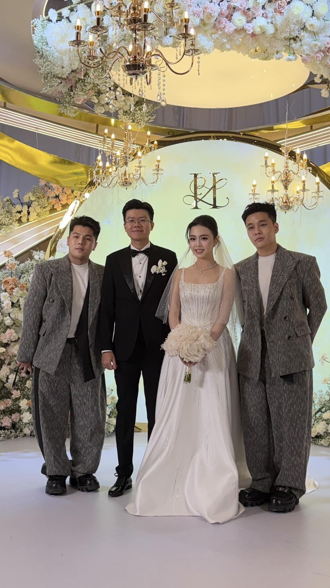 Clip toàn cảnh không gian cưới đẳng cấp nhà giàu của thiếu gia Phan Hoàng