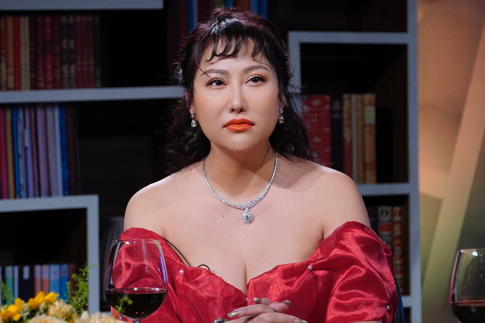 Động thái khó hiểu của Phi Thanh Vân sau thông tin lấy chồng lần 3