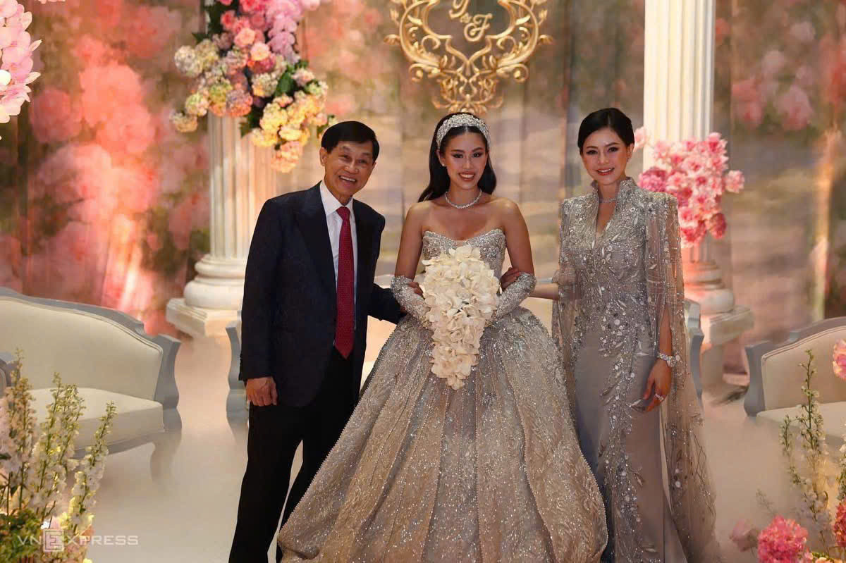 Hai chiếc đầm đắt đỏ nhất trong đám cưới của con gái cựu mỹ nhân màn bạc Thuỷ Tiên - Ảnh 5.