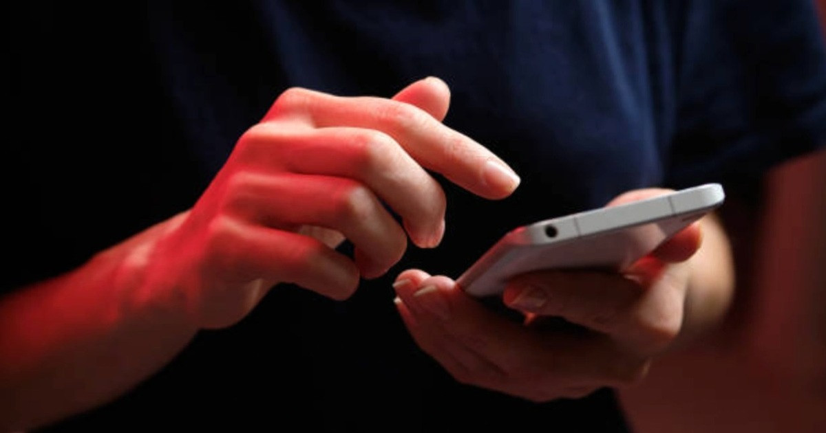 Ly hôn sau 14 năm chung sống vì tin nhắn ngoại tình được 'khóa mật khẩu' - Ảnh 2.