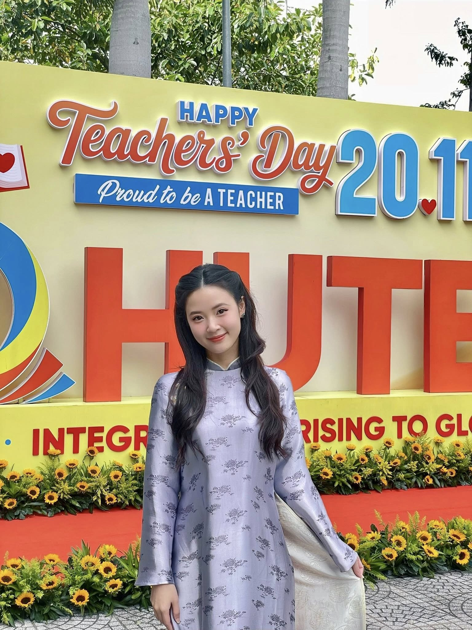 Nhan sắc của Midu qua ống kính chụp lén của sinh viên