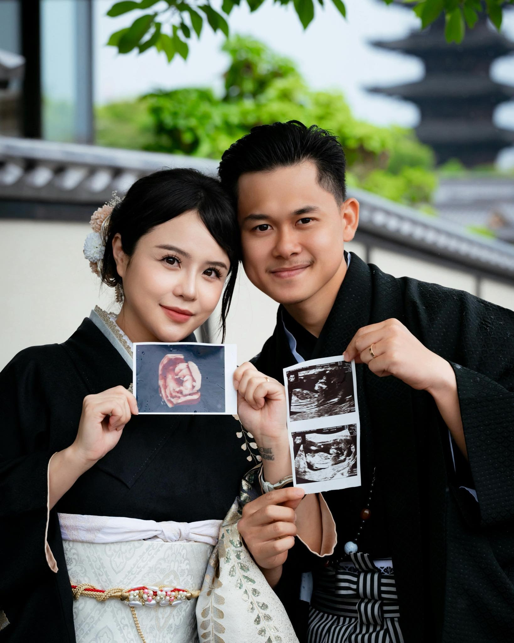 Thái Trinh sinh con đầu lòng với chồng thiếu gia kém 6 tuổi