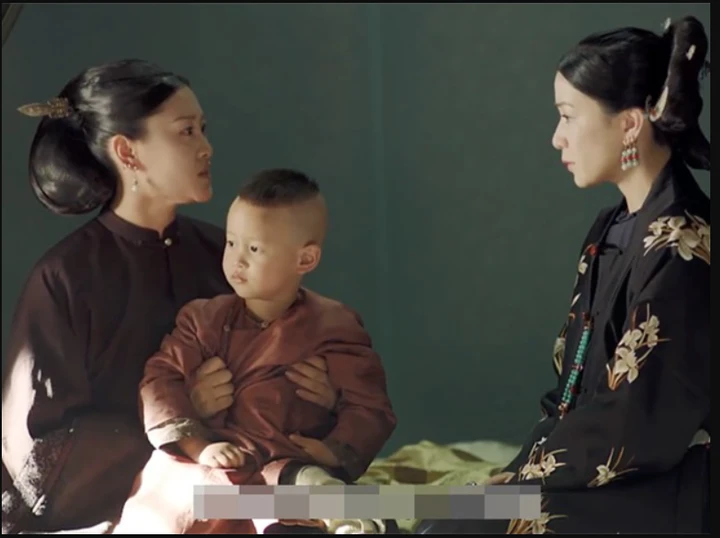 Triều Thanh đặt ra quy tắc bất di bất dịch: phi tần không được nuôi con của chính mình. (Ảnh minh họa: Sohu)