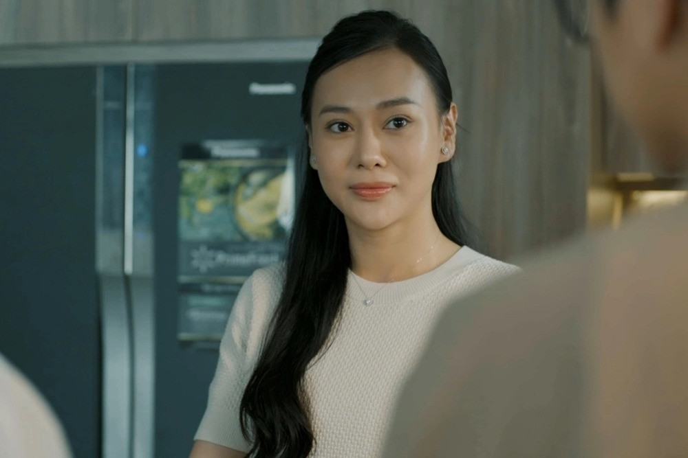 Hình ảnh mới nhất của Phương Oanh hé lộ ngoại hình khác lạ