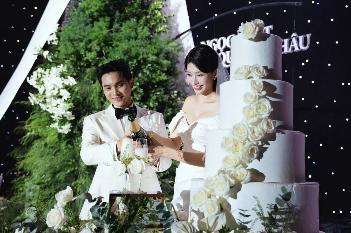 nhung dam cuoi dinh dam cua sao viet nam 2025 hinh anh 2