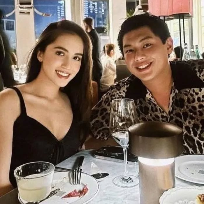 Ảnh đời thường tuyệt đối sang chảnh của con dâu tương lai nhà tỷ phú Johnathan hạnh nguyễn