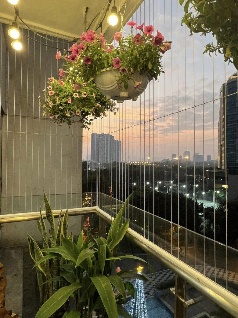 Tổ ấm rực rỡ của NSND Tự Long - Ảnh 15.