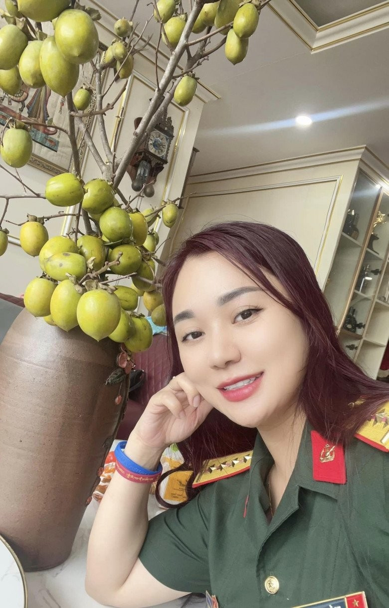 Tổ ấm rực rỡ của NSND Tự Long  - Ảnh 19.