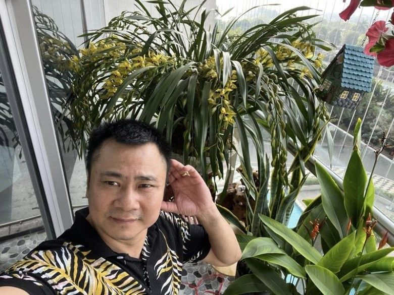 Tổ ấm rực rỡ của NSND Tự Long - Ảnh 17.