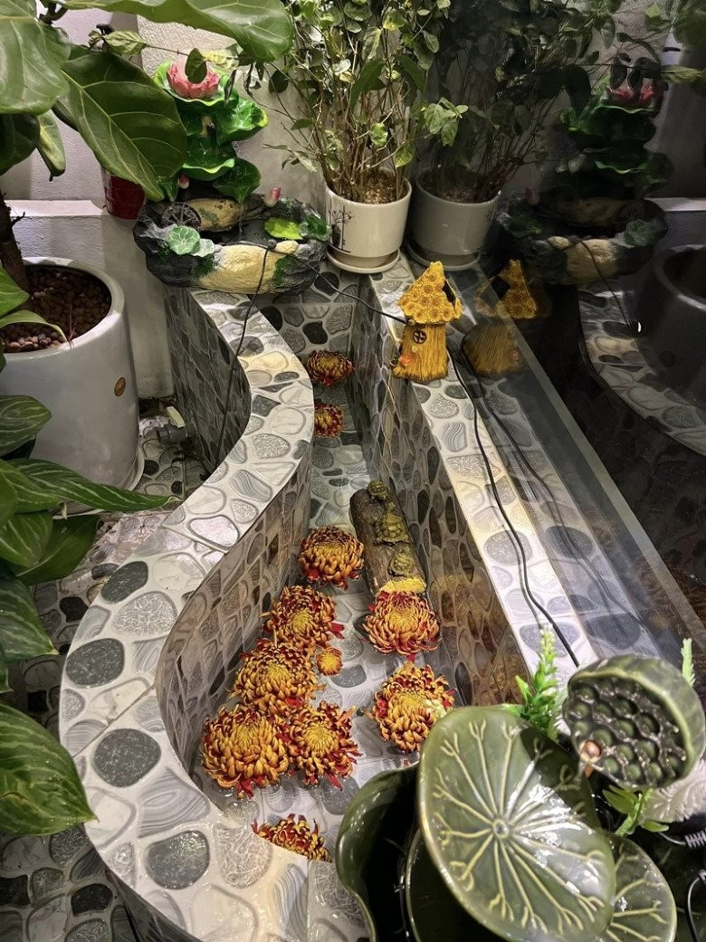 Tổ ấm rực rỡ của NSND Tự Long - Ảnh 13.