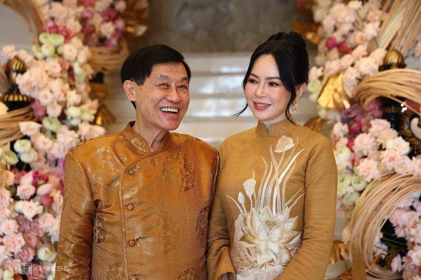 Vẻ đẹp trường tồn theo thời gian của Thủy Tiên 'Vị đắng tình yêu' thập niên 90 - Ảnh 2.