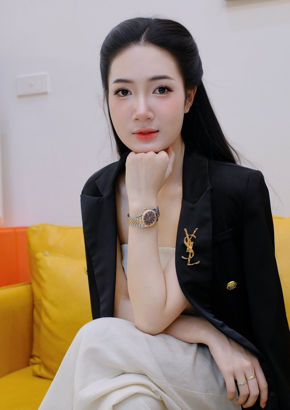 'Vợ màn ảnh' kém diễn viên Mạnh Trường 16 tuổi quê ở Bắc Ninh là ai? - Ảnh 8.