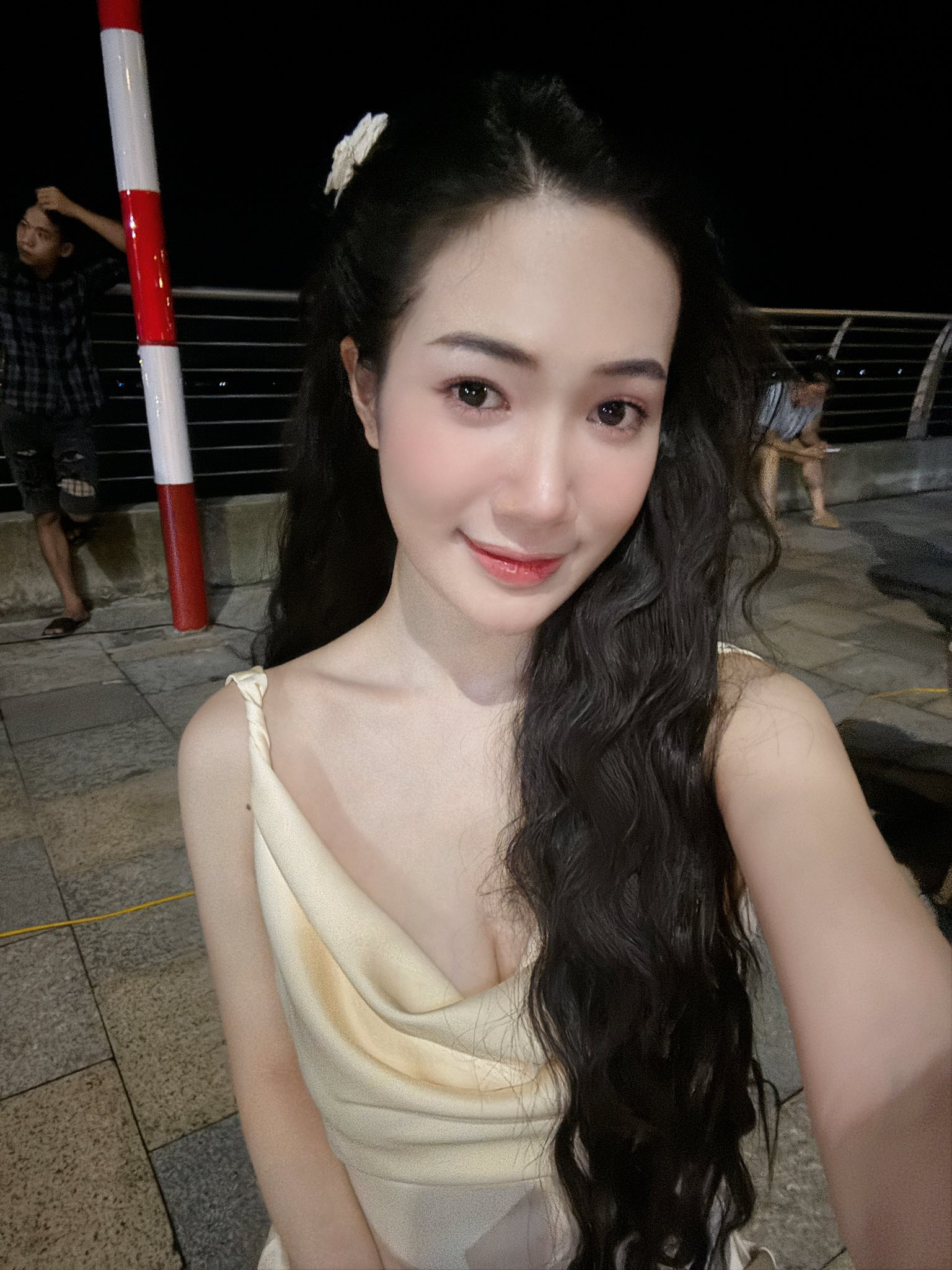 'Vợ màn ảnh' kém diễn viên Mạnh Trường 16 tuổi quê ở Bắc Ninh là ai? - Ảnh 2.