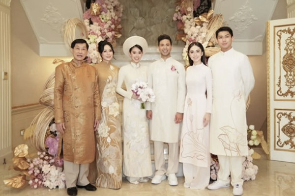 bạn gái con trai tỉ phú Johnathan Hạnh Nguyễn - Ảnh 3.