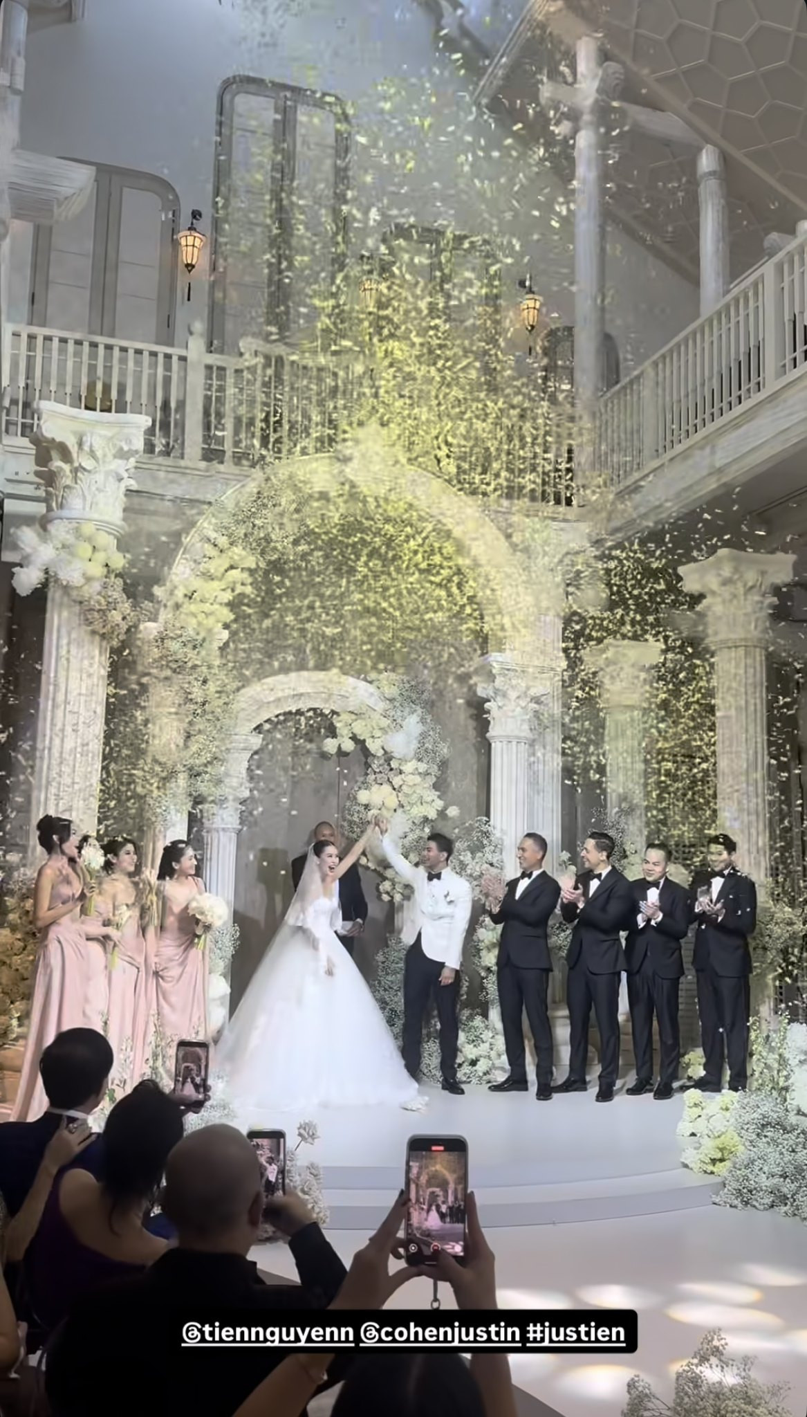 Điều đặc biệt mẹ tỷ phú làm trong đám cưới Tiên Nguyễn