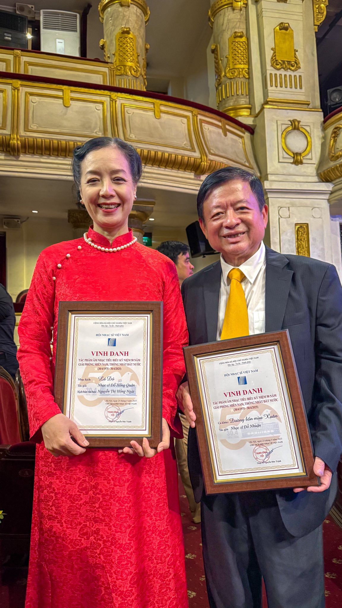 Nữ NSƯT nức danh Hà thành bởi nhan sắc xinh đẹp bất ngờ khoe ảnh hiếm thời trẻ - Ảnh 4.