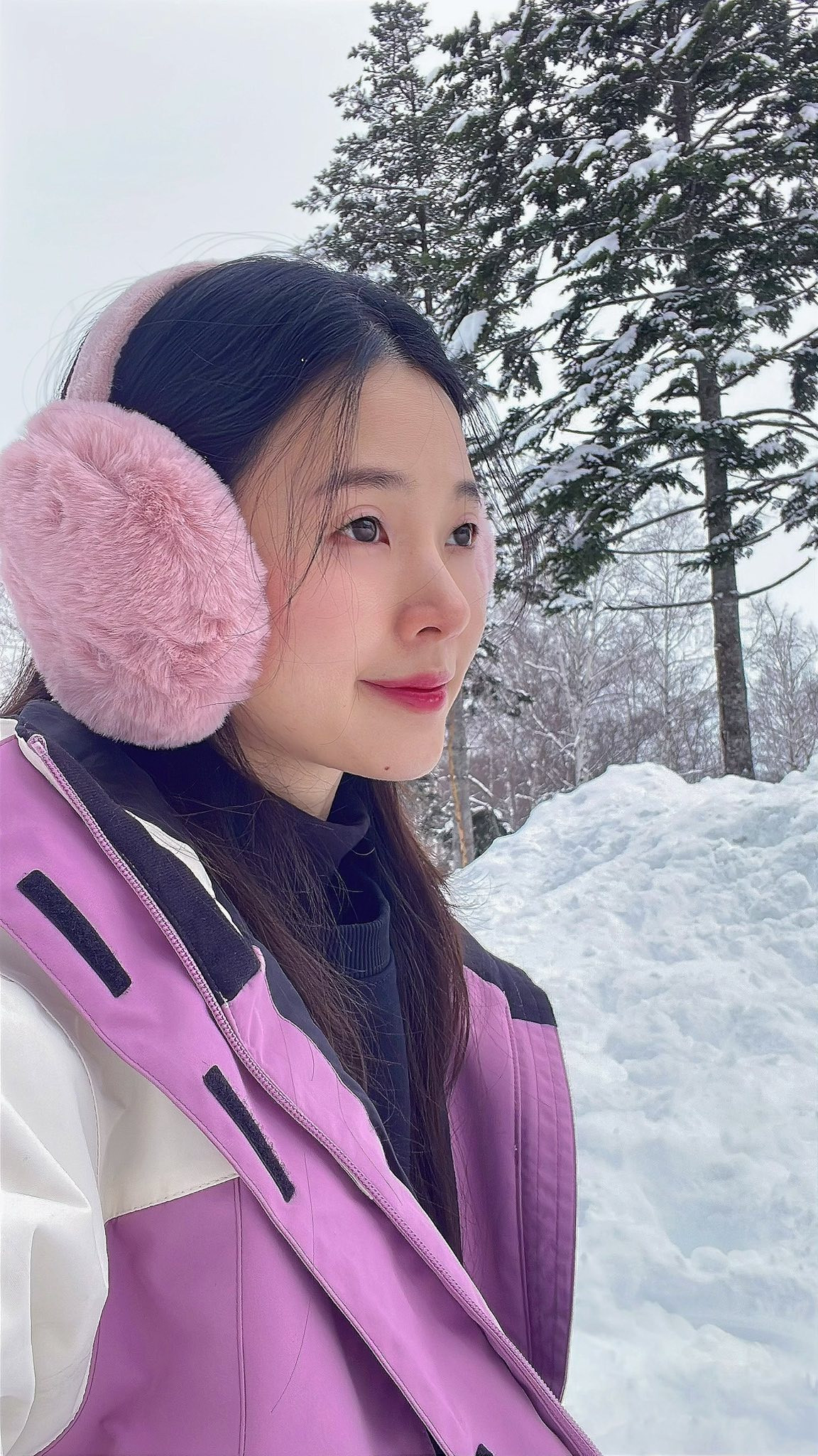 Hành động lạ gây bàn tán của Midu trước nghi vấn mang thai với thiếu gia ngành nhựa