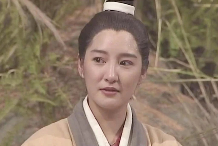 Tuyết Lê xuất sắc vào vai Lý Mạc Sầu trong “Thần điêu đại hiệp”.