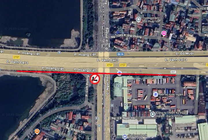 Cảnh giao thông hỗn loạn tại nút giao chưa được lắp camera AI ở Hà Nội - 3