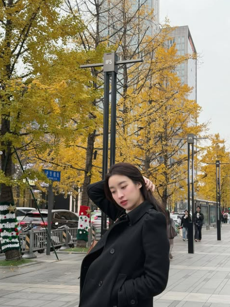 Đỗ Mỹ Linh hiếm hoi lộ diện giữa nghi vấn tiếp tục bầu bí gây chú ý vì 1 điểm